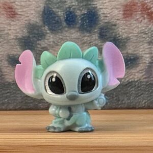 Easter Hula Stitch - Easter Egg Exclusive Disney Doorables Lilo and Stitch Dance